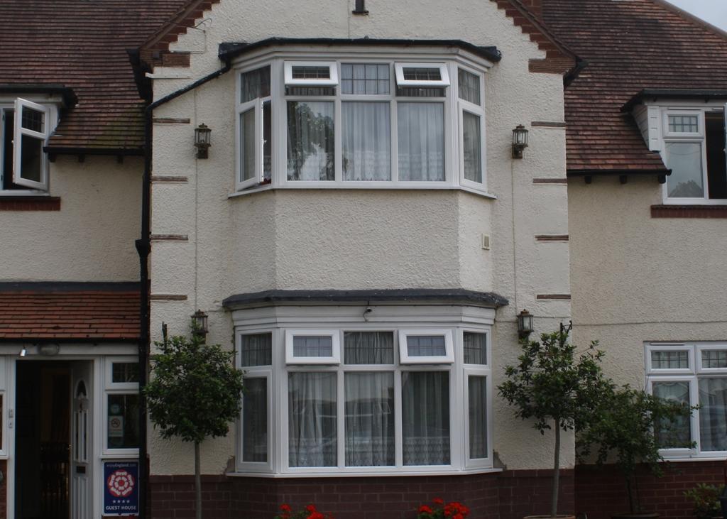 Sunnydale Guest House Stratford-upon-Avon Exterior photo